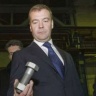Так вот почему бардак в стране.)