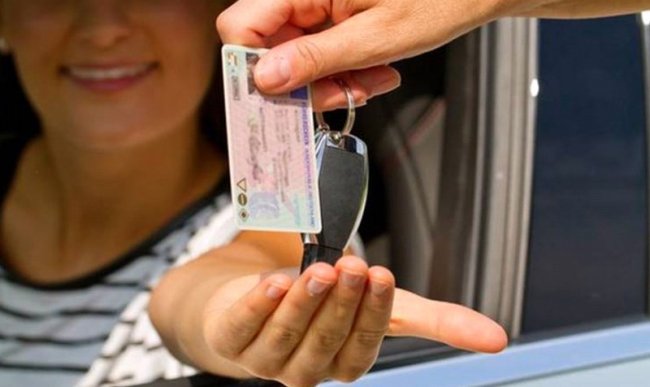 Приобретение прав: коротко о покупке водительского удостоверения