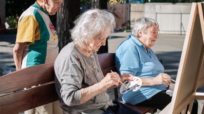 Пансионат для пожилых людей с деменцией – особенности